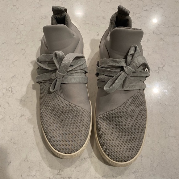 Steve Madden Lancer Sneaker - Picture 2 of 7